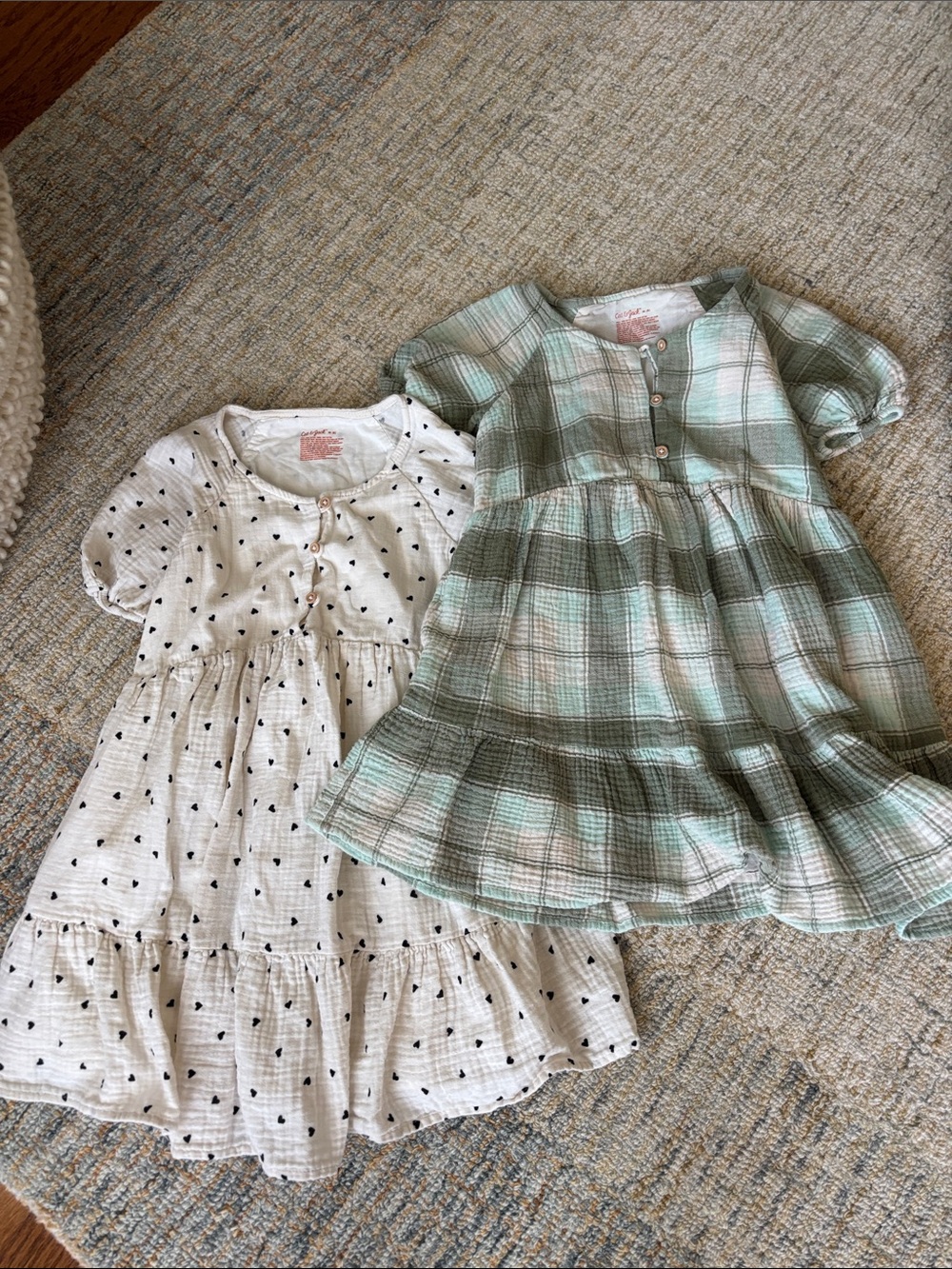Cat & Jack Mint Green Plaid Tiered Dress & White Heart Print Dress Set